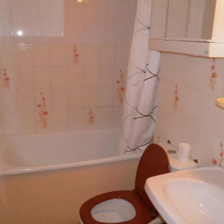 Studio Sete, 1 Piece, 2 Personnes - Fr-1-338-97 Sète